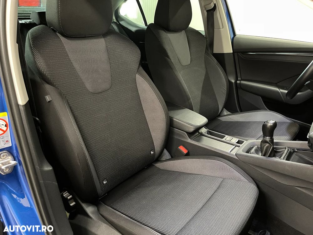 Skoda Octavia 2.0 TDI Ambition - 10