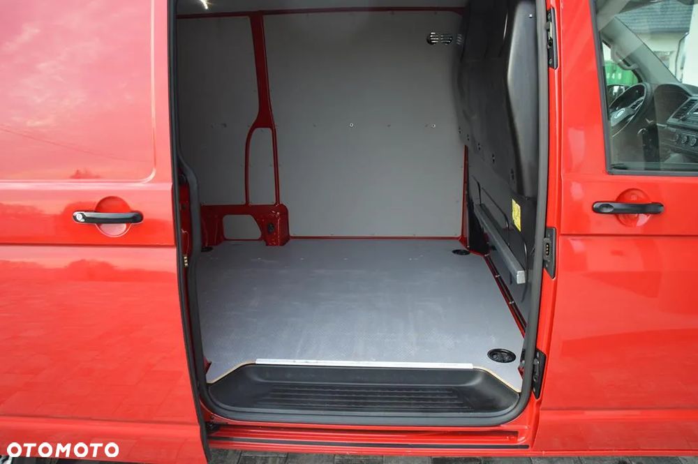 Volkswagen Transporter - 30