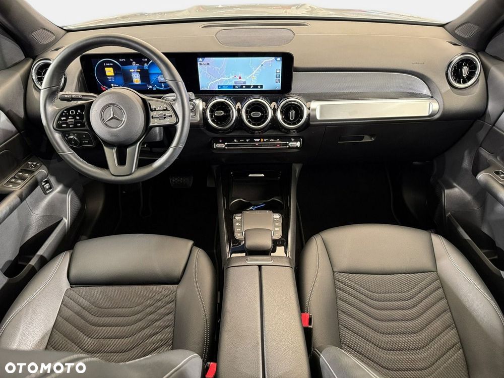 Mercedes-Benz GLB - 17