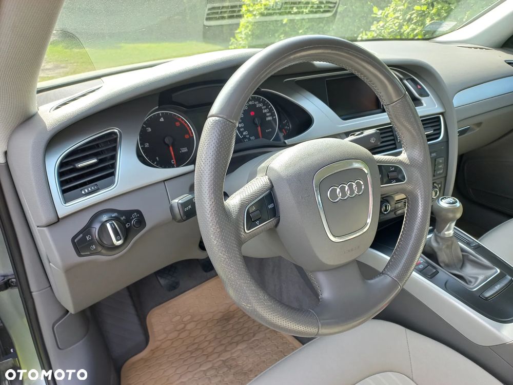 Audi A4 Limousine 2.0 TDI - 4