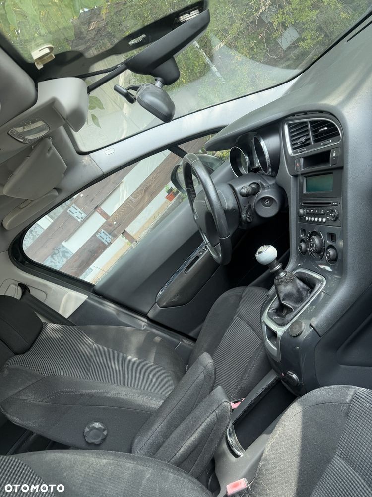Peugeot 5008 - 6