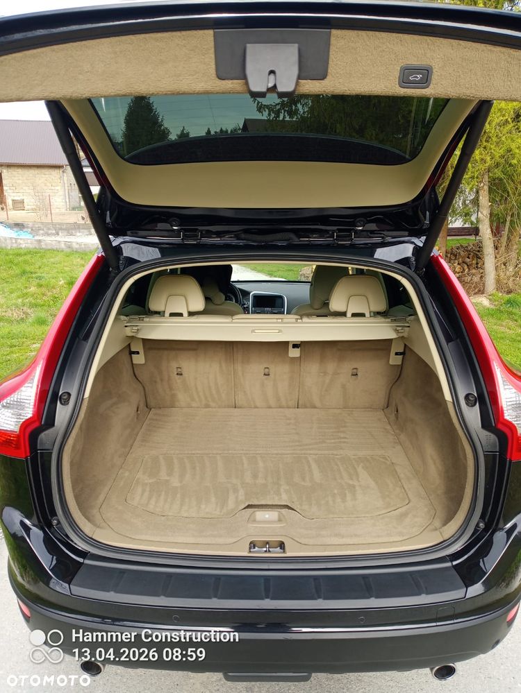 Volvo XC 60 2.4D AWD Summum - 15