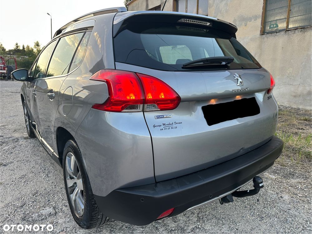Peugeot 2008 1.2 Pure Tech Allure S&S - 5