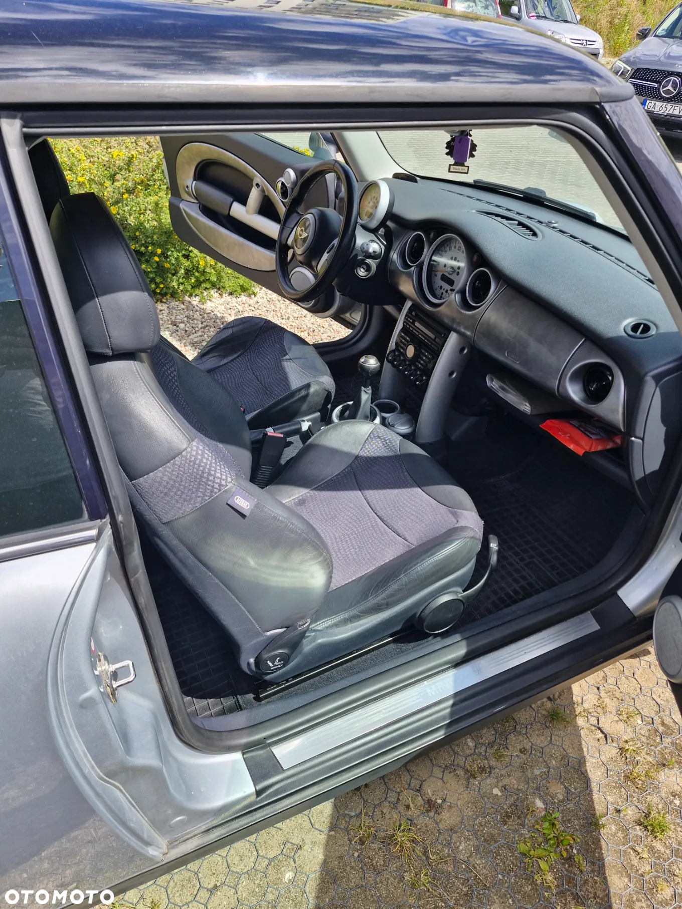 MINI Cooper Standard - 26