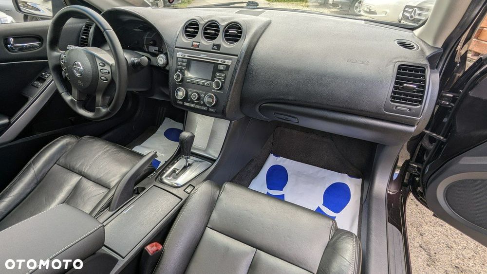 Nissan Altima - 20