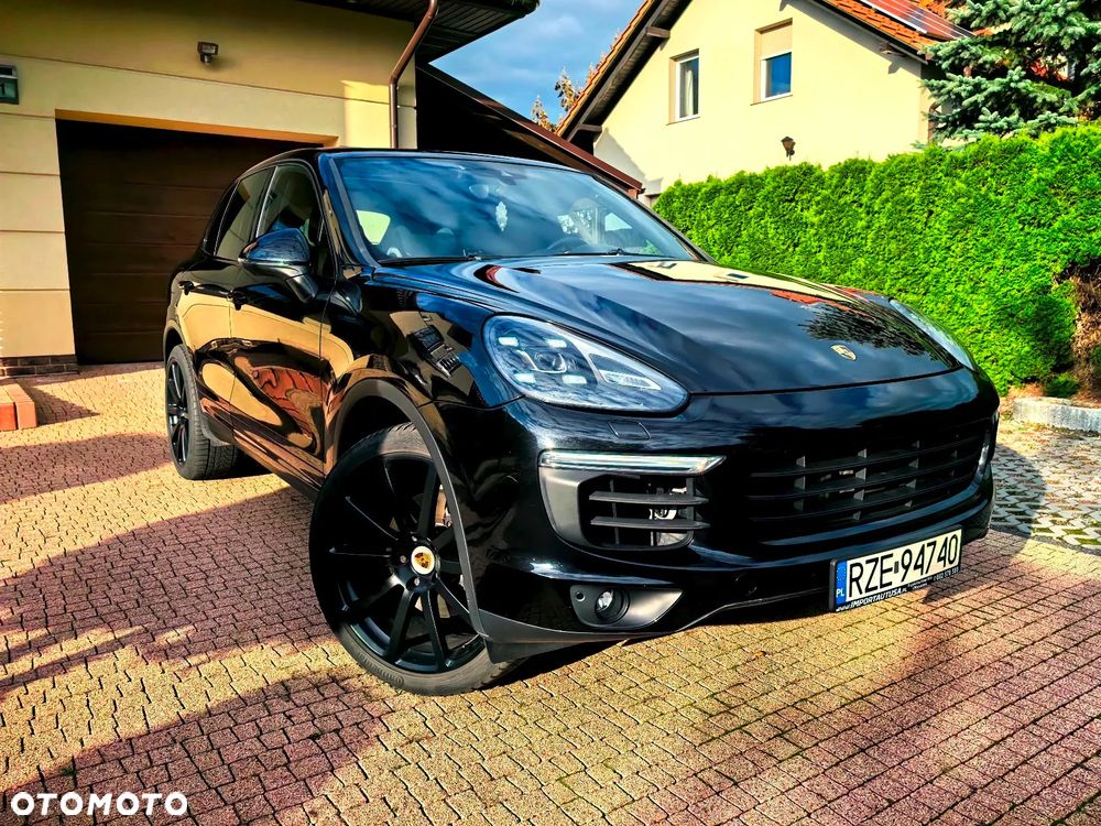 Porsche Cayenne Platinum Edition - 12