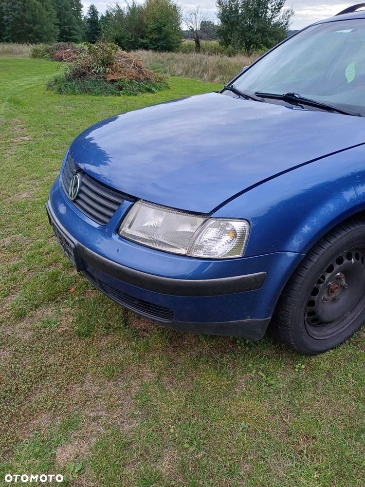 Zderzak przedni LR5V VOLKSWAGEN PASSAT B5 2000r 1.9 tdi - 3