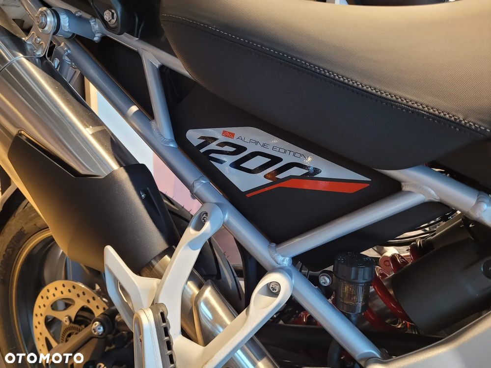 Triumph Tiger - 4
