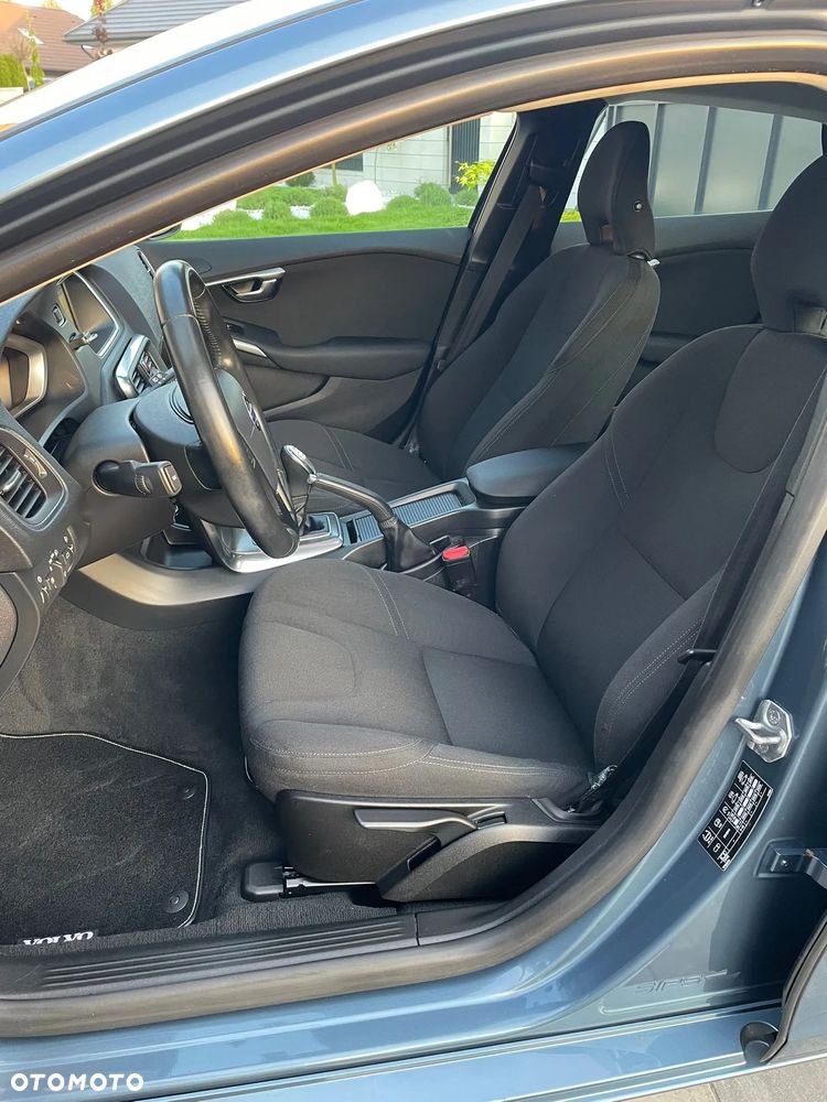 Volvo V40 D2 Summum - 13