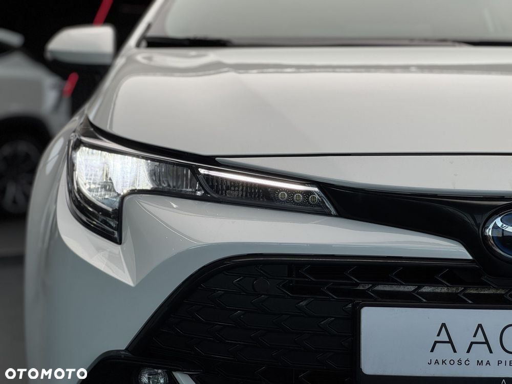 Toyota Corolla 1.8 Hybrid Comfort - 39