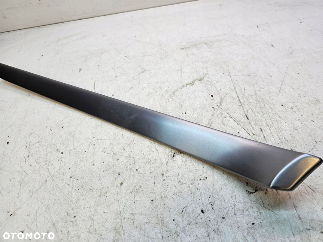 LISTWA DEKORY DRZWI LEWY P AUDI A4 B7 B6 8E0867409 ALUMINIUM - 4