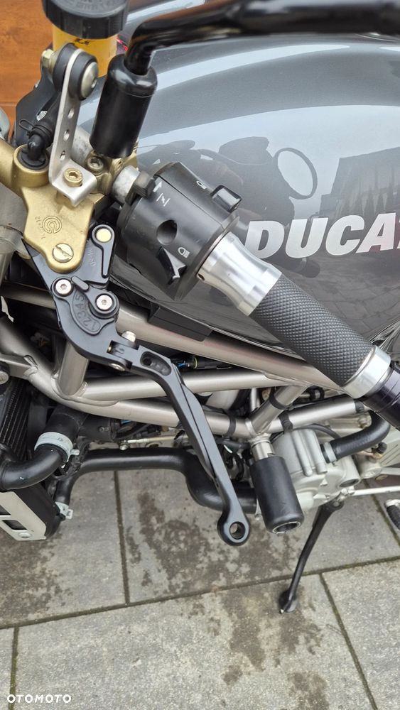 Ducati Monster - 13