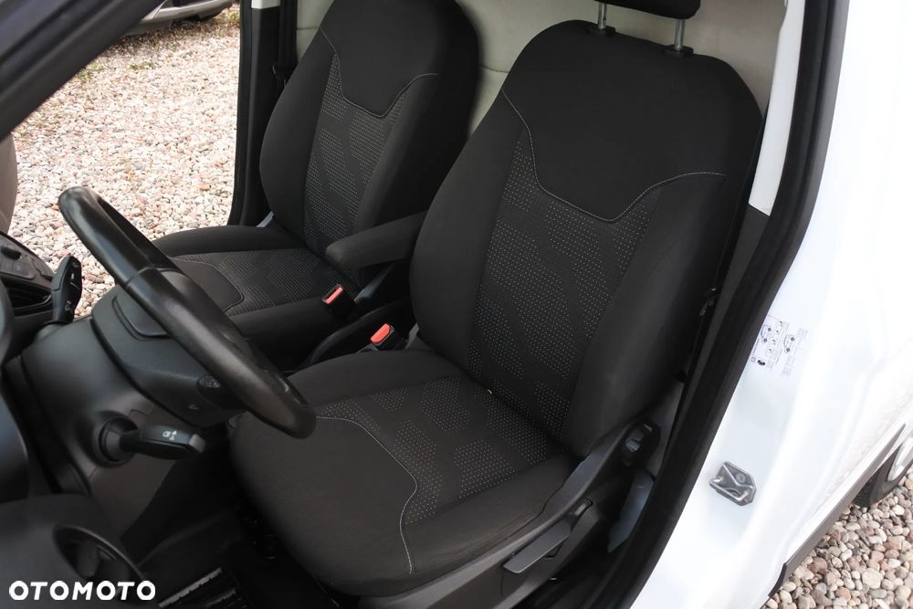 Ford TRANSIT COURIER - 9