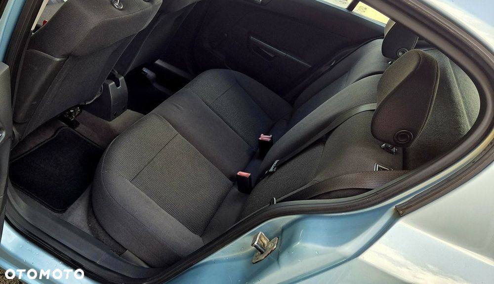 Opel Astra - 17
