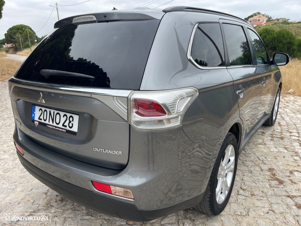 Mitsubishi Outlander 2.2 DI-D Instyle - 22
