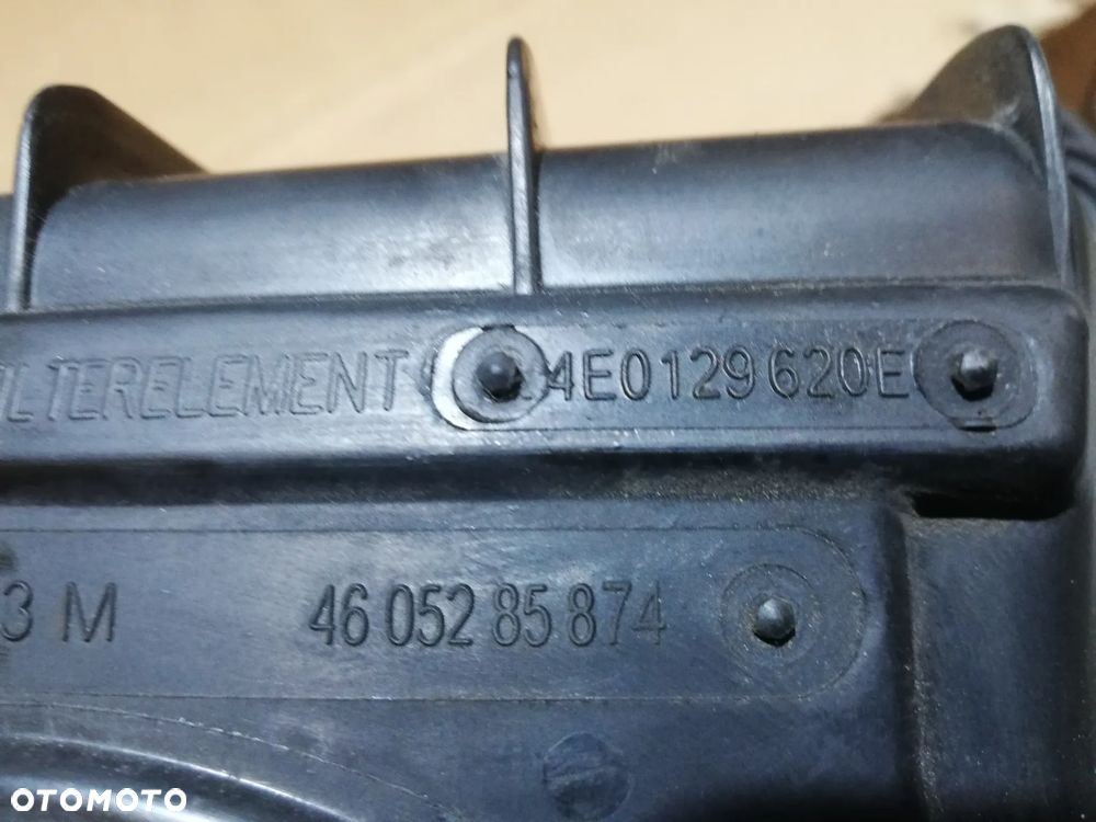 AUDI A8 D3 OBUDOWA FILTRA POWIETRZA 4E0129620E - 5