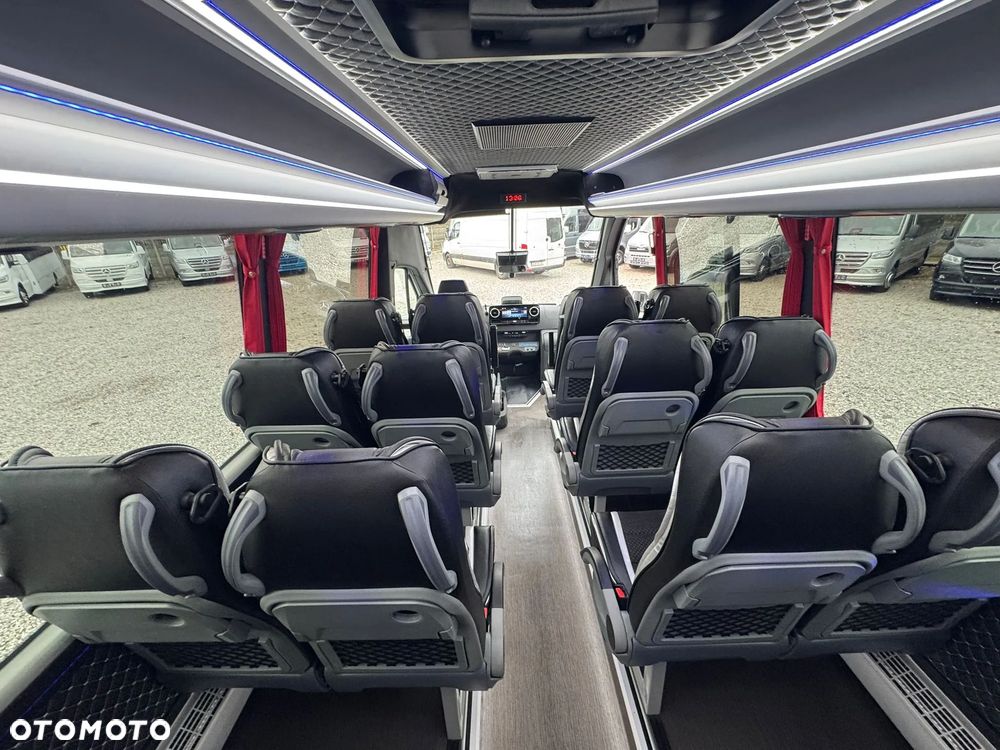Mercedes-Benz Sprinter 519 - 28