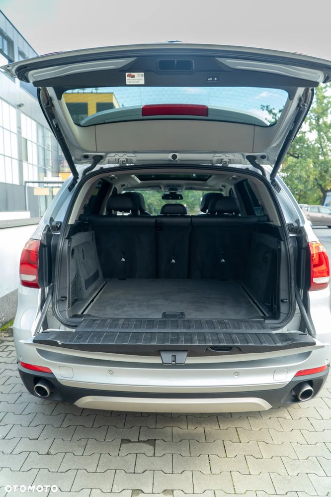 BMW X5 xDrive35i Edition Exclusive - 14