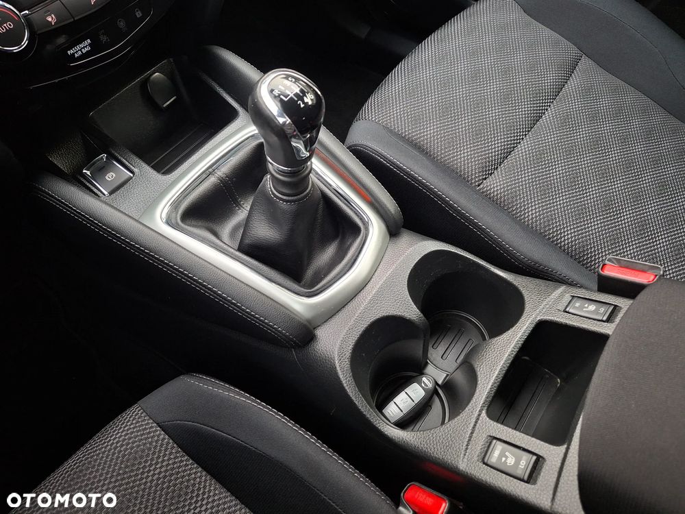 Nissan Qashqai 1.6 DIG-T 360 - 11