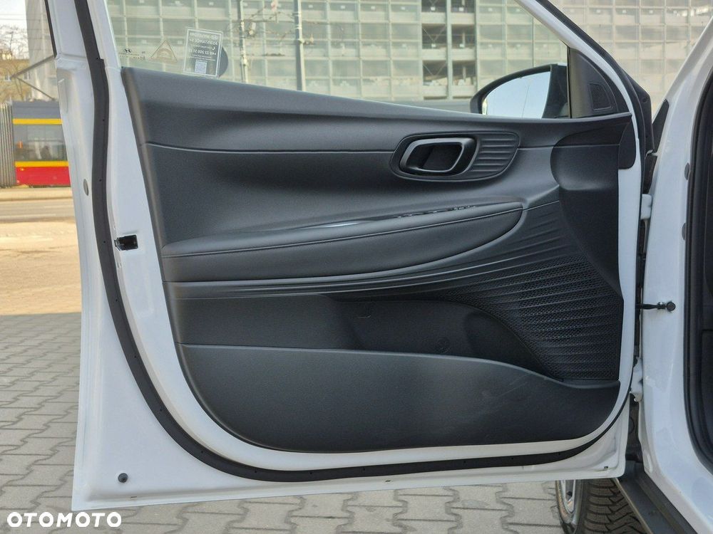 Hyundai Bayon 1.0 T-GDI Smart - 17