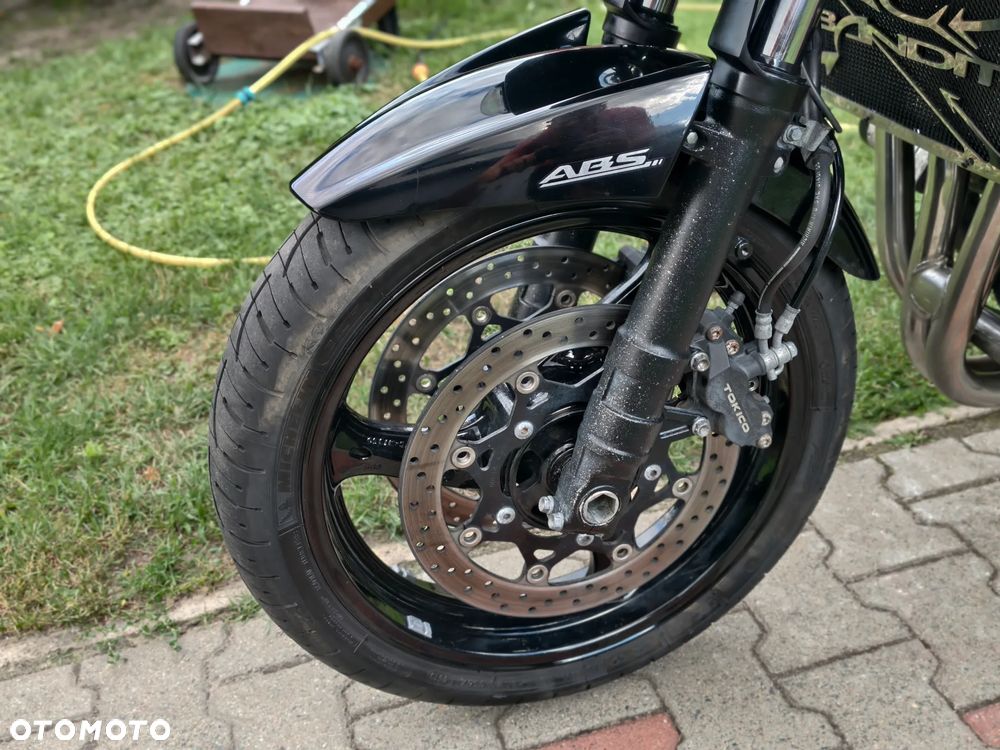 Suzuki Bandit - 27