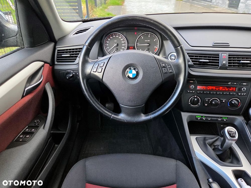 BMW X1 sDrive18d - 17
