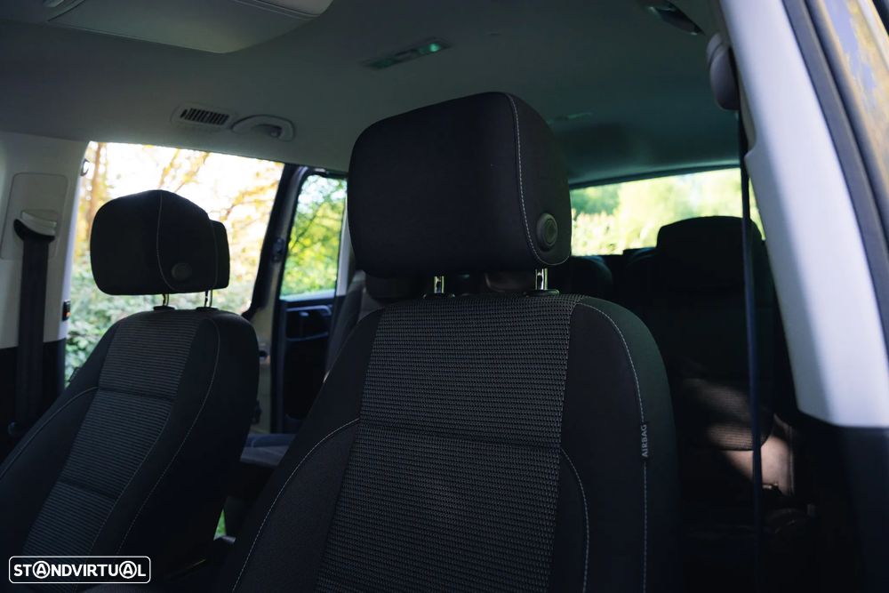 VW Sharan 2.0 TDI Blue Confortline DSG - 44