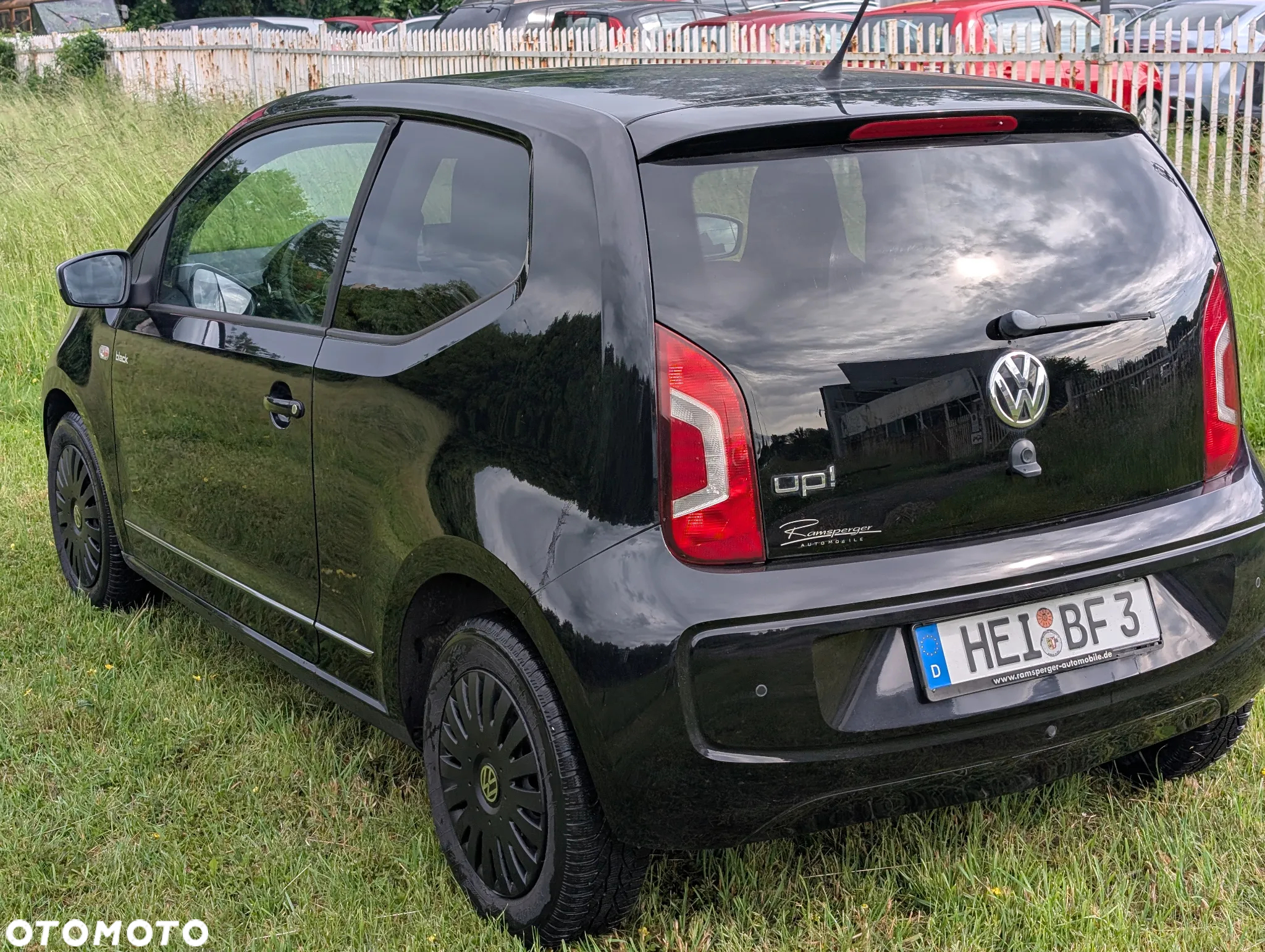 Volkswagen up! 1.0 black - 4