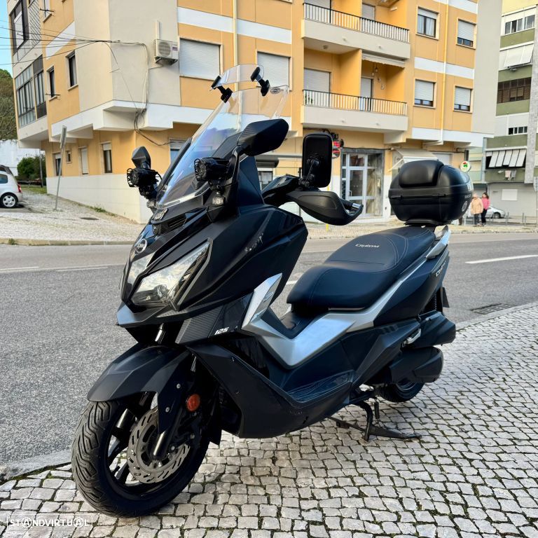 Sym Cruisym 125 - 26