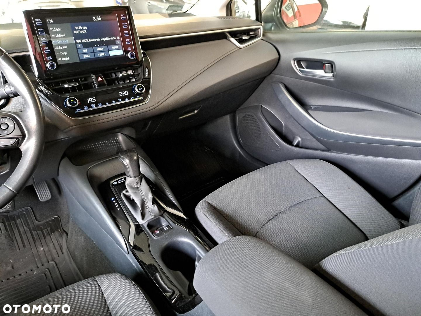 Toyota Corolla - 25