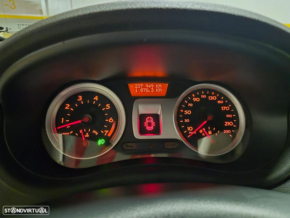 Renault Clio 1.2 16V Dynamique - 10