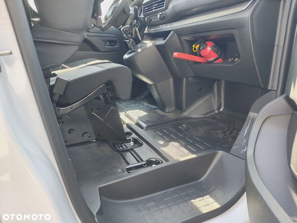 Opel VIVARO - 15