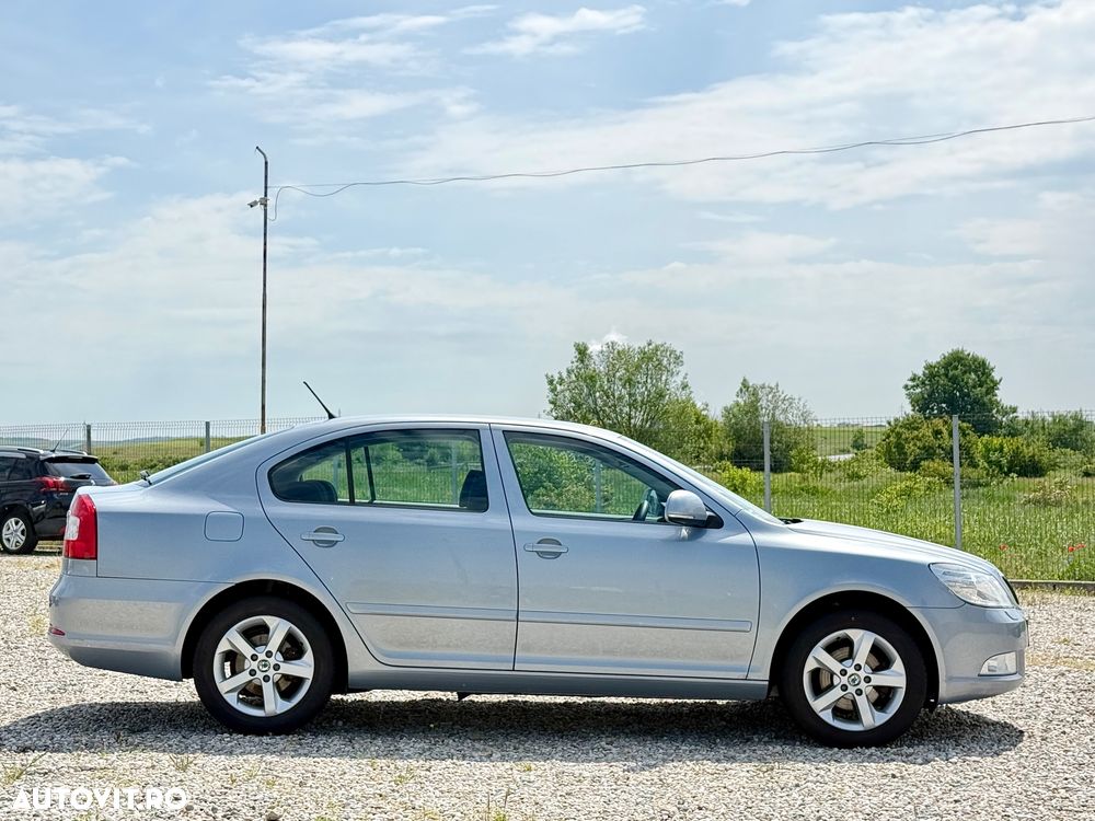 Skoda Octavia 1.4 TSI DSG FAMILY - 11