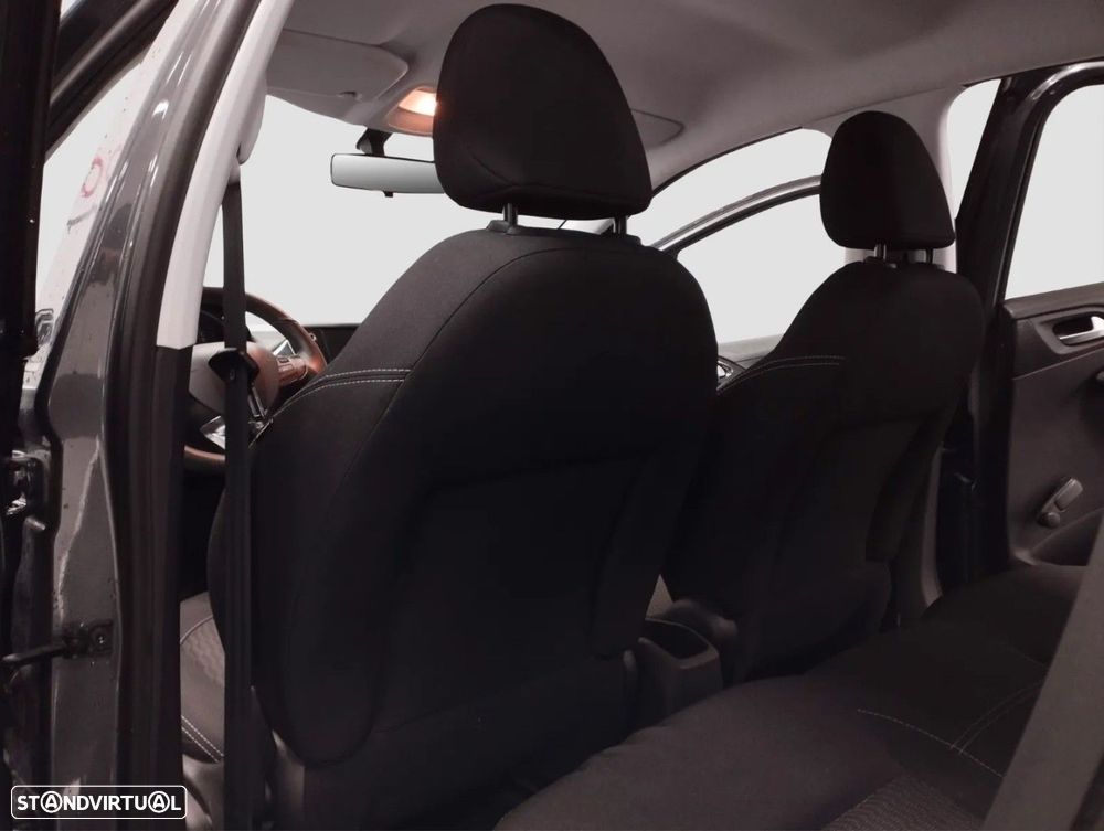 Peugeot 208 1.2 PureTech Signature - 8