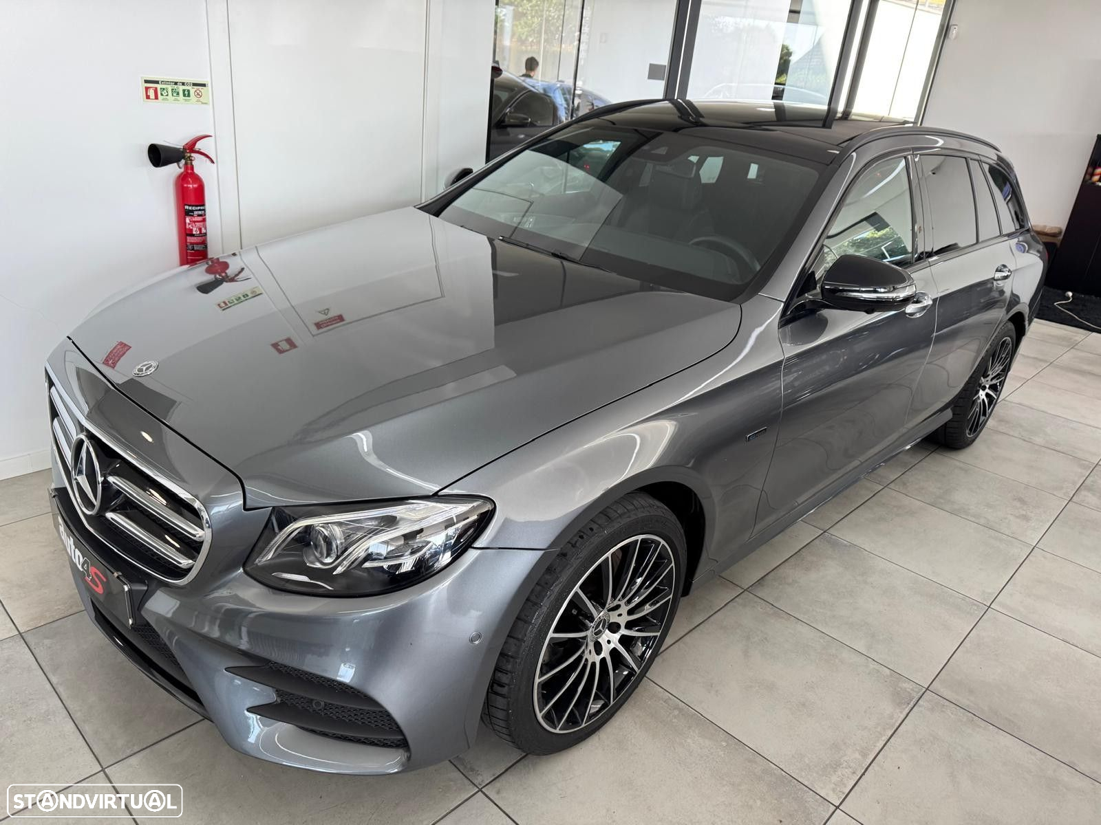Mercedes-Benz E 300 de AMG Line - 2