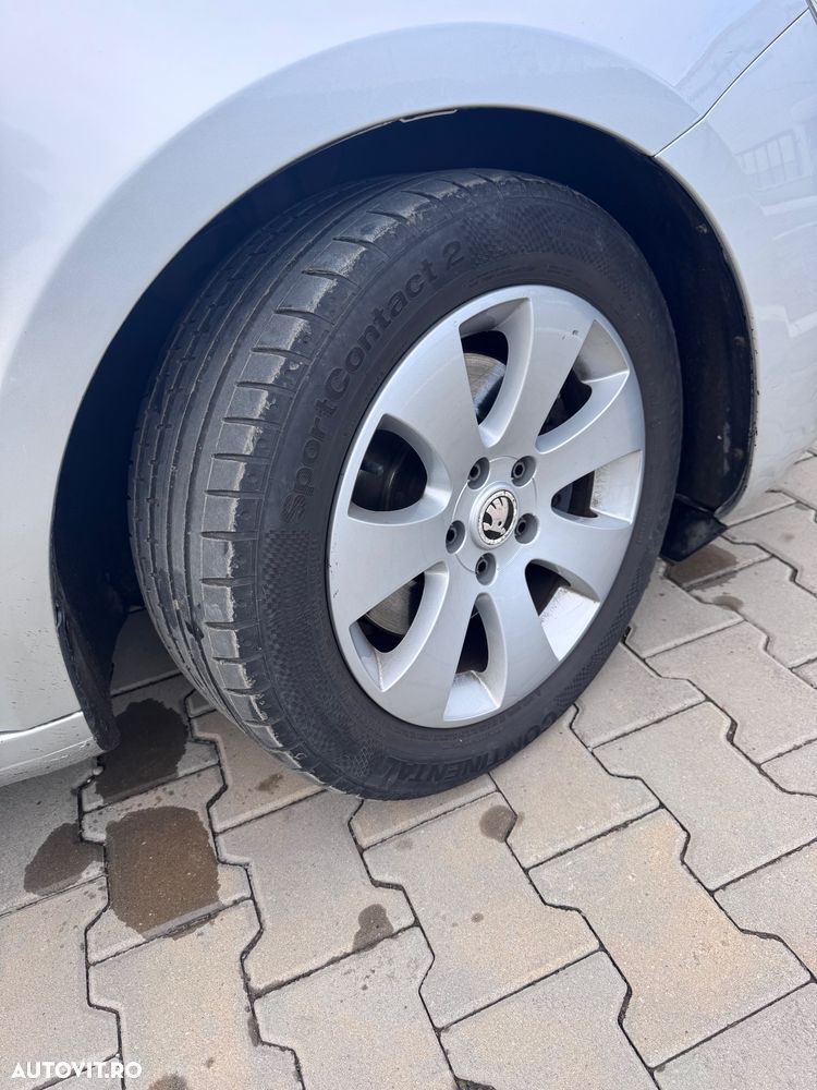 Skoda Superb 1.6 TDI GreenLine - 11