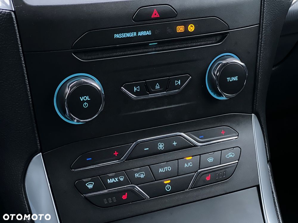 Ford S-Max 2.0 TDCi Titanium PowerShift - 32