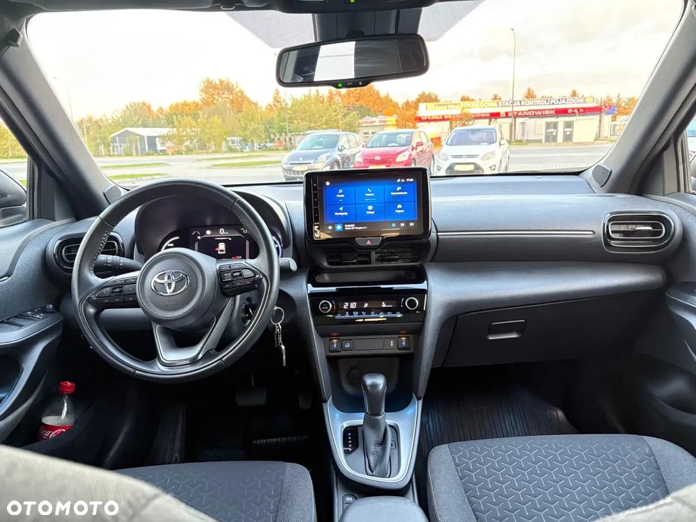 Toyota Yaris Cross Hybrid 1.5 Comfort 4x4 - 22