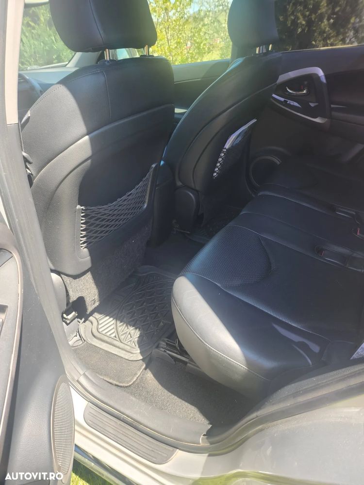 Toyota RAV4 2.0 4x4 Automatik - 9