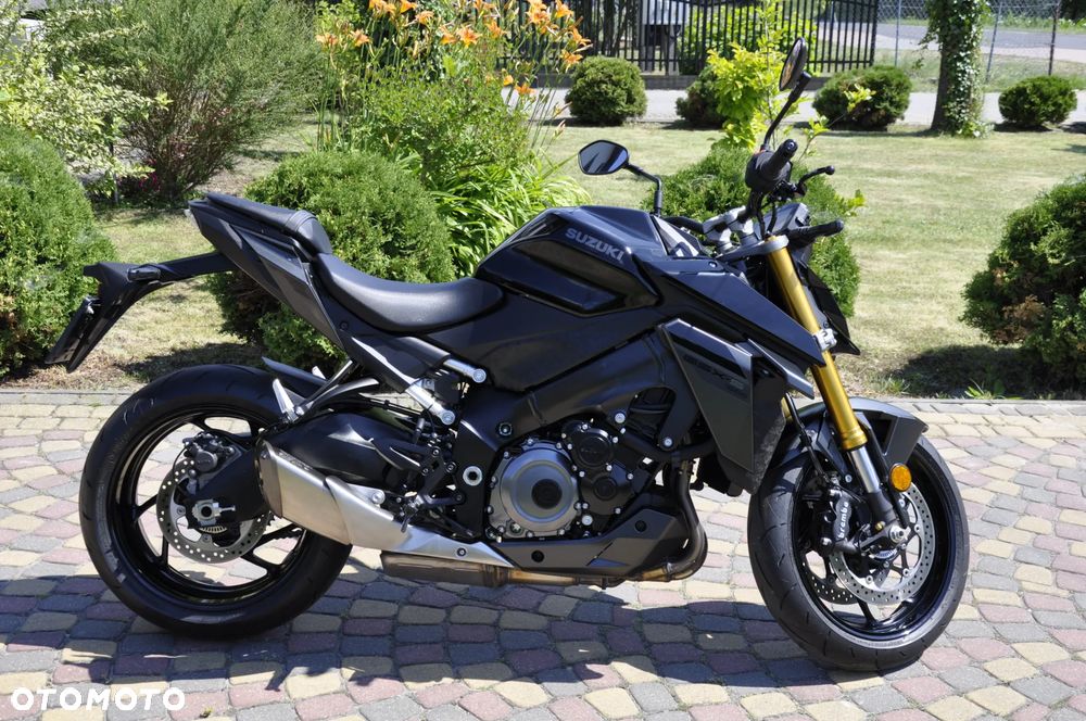 Suzuki GSX 1000 - 4