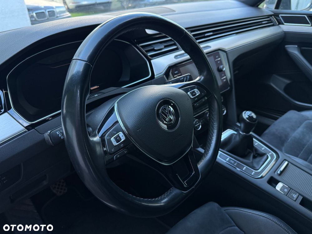 Volkswagen Passat 1.5 TSI OPF Highline - 16
