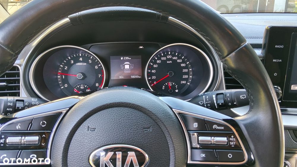 Kia XCeed 1.0 T-GDI L - 16