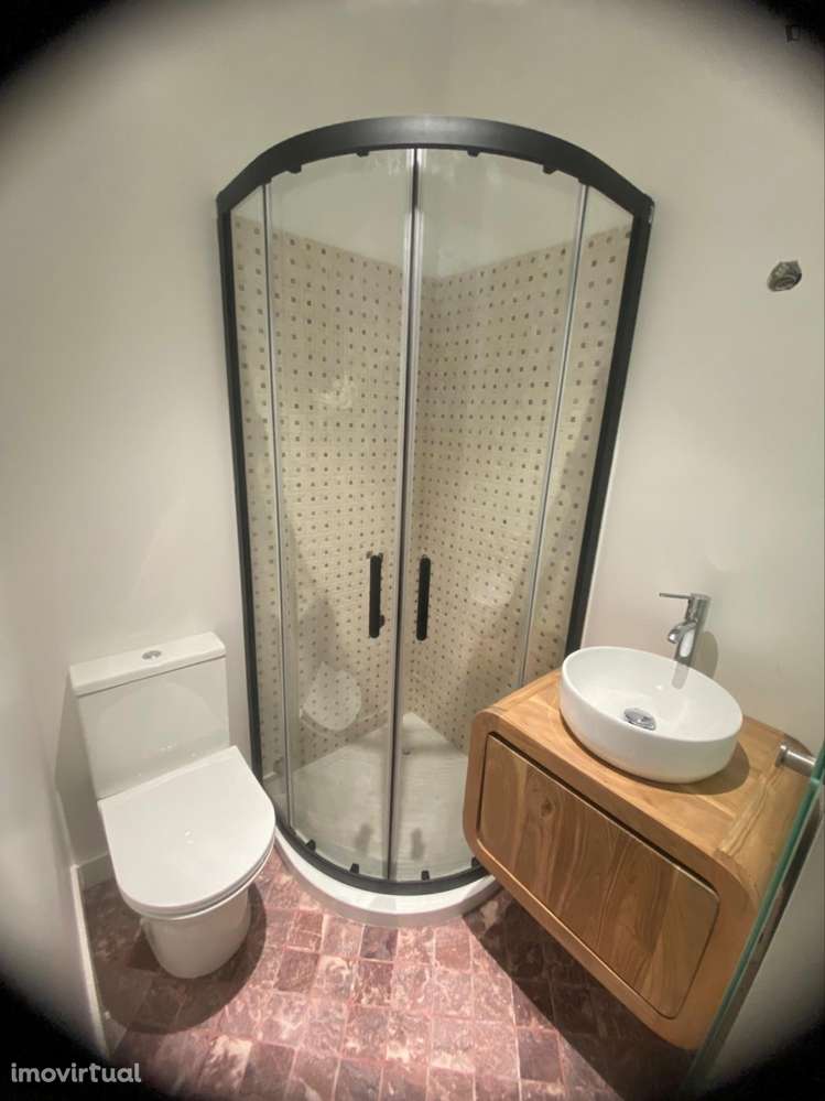 Estúdio - localizado em São Sebastião Lisbon - Grande imagem: 3/9