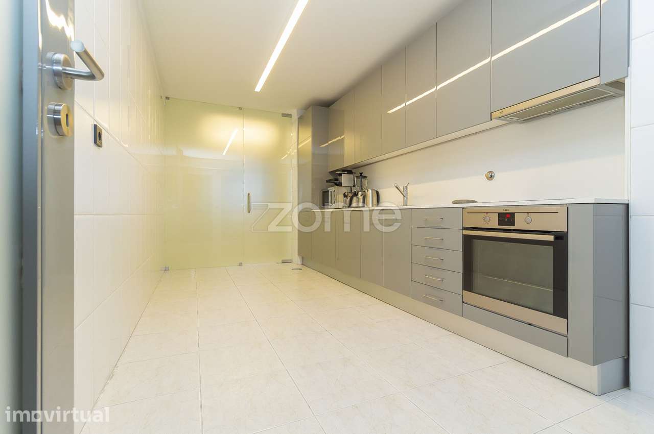 Apartamento T3+1 Totalmente Remodelado, próximo do Centro de Braga - Grande imagem: 2/60