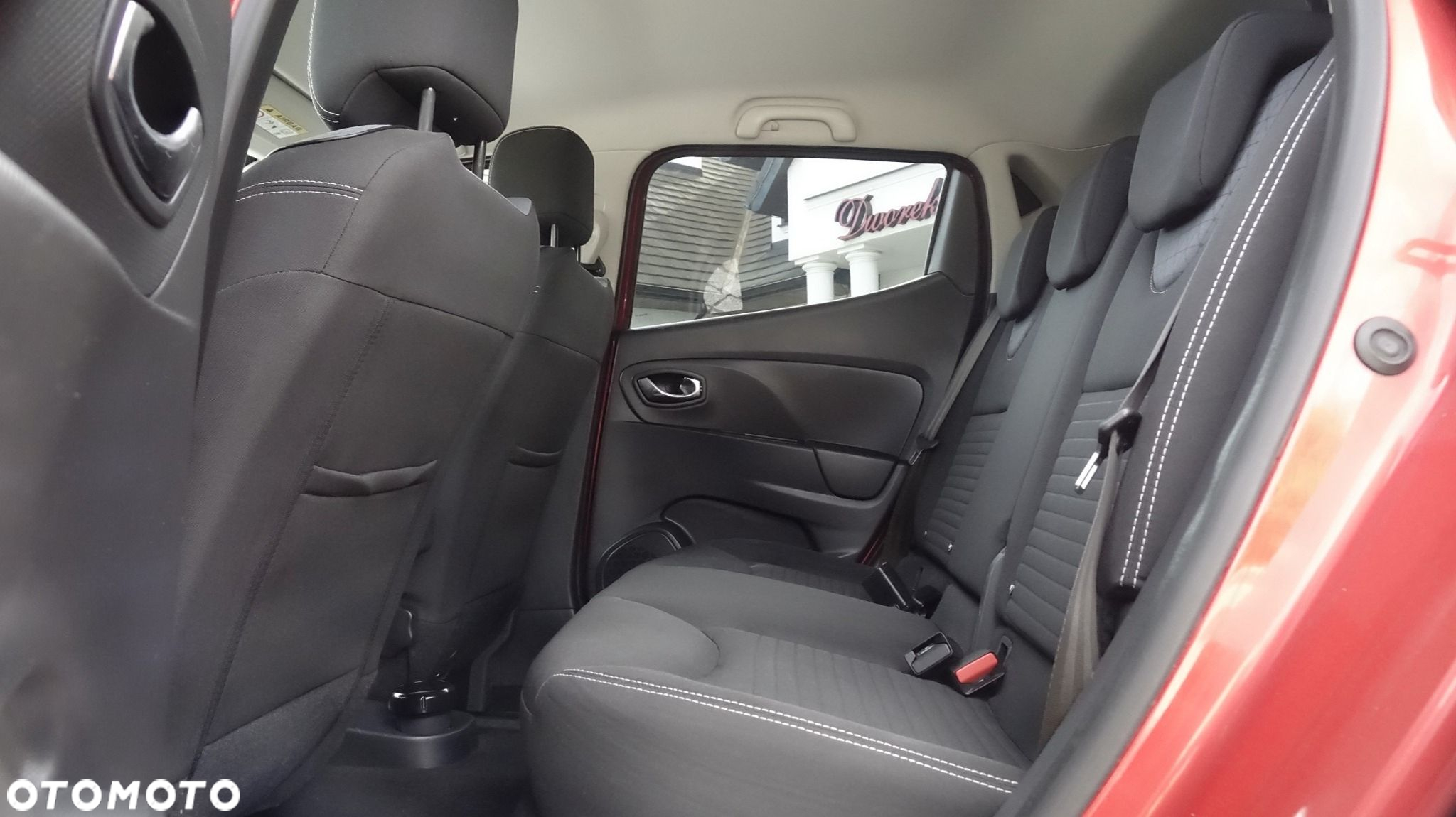 Renault Clio - 24