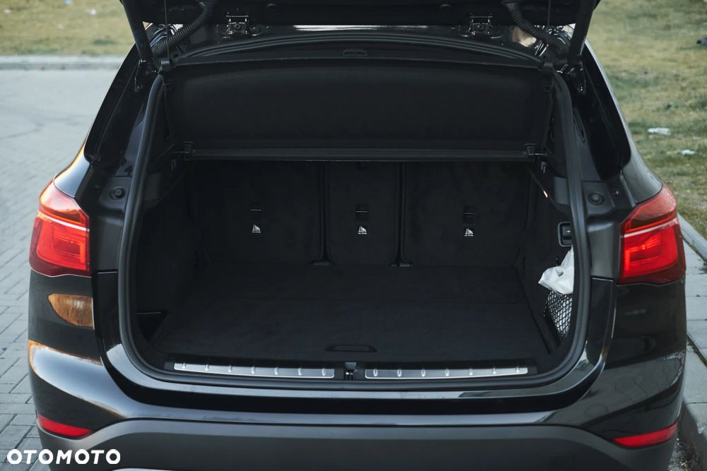 BMW X1 xDrive20i - 24