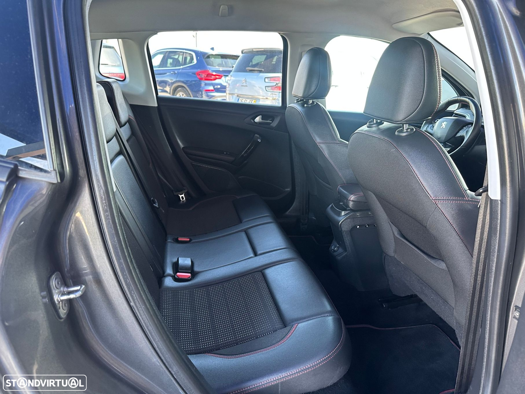 Peugeot 2008 1.2 PureTech GT Line - 41