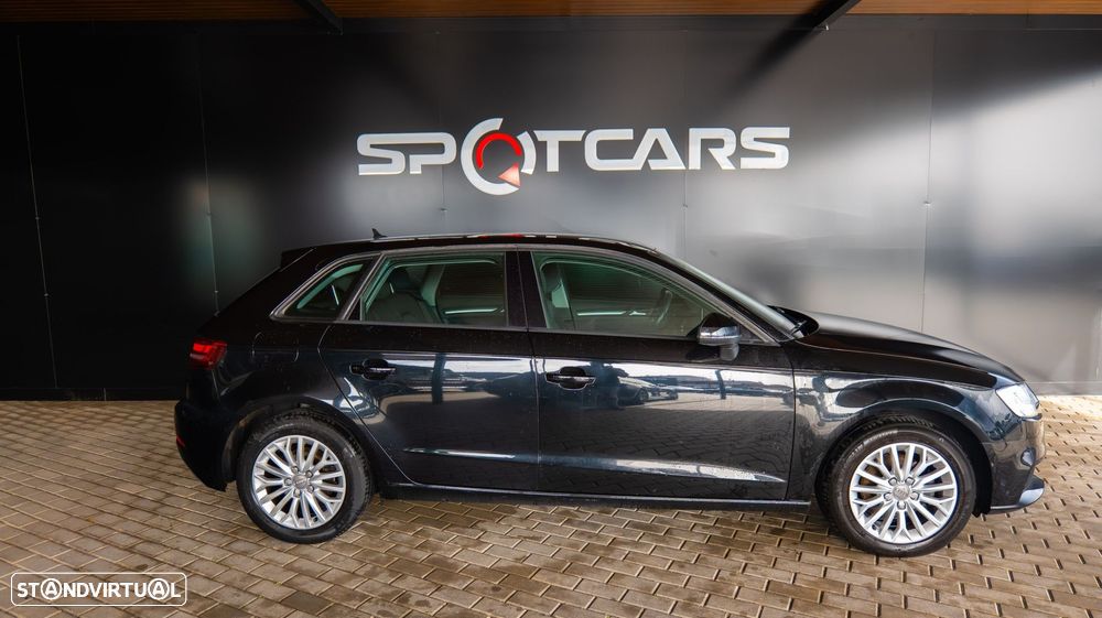 Audi A3 Sportback 2.0 TDI Advance - 6