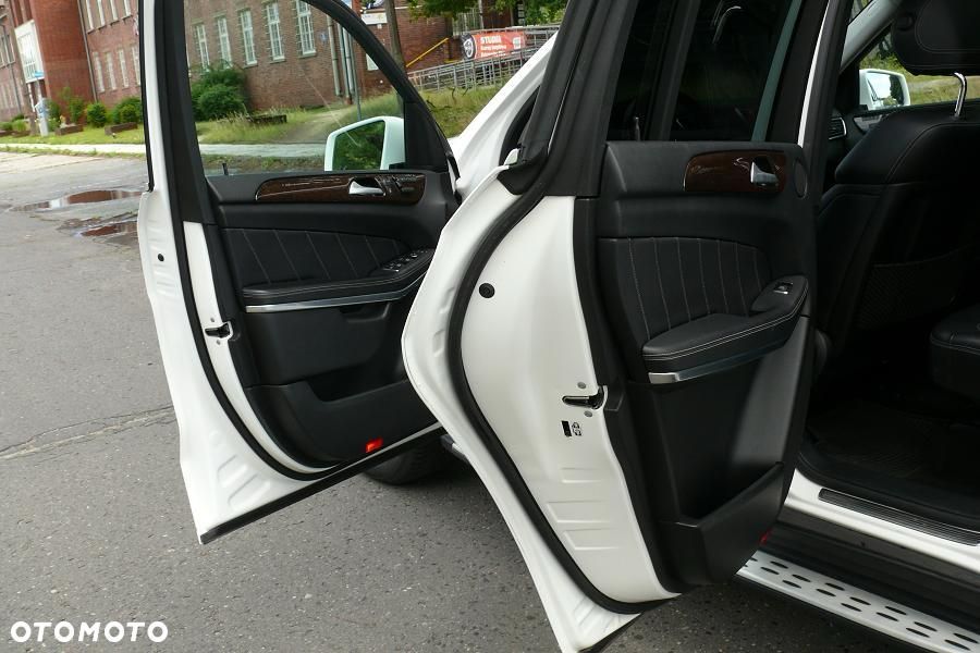 Mercedes-Benz GL 500 4-Matic - 9