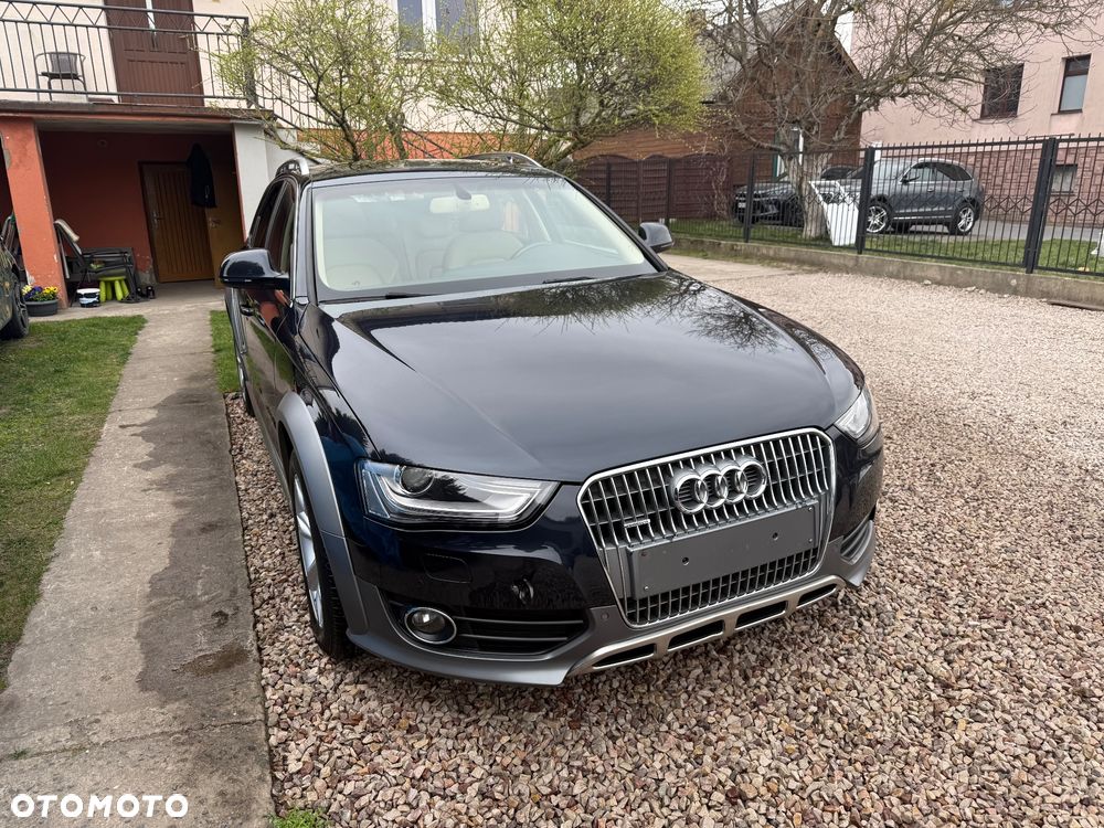 Audi A4 Allroad - 11